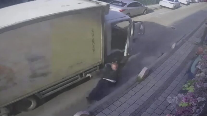 İETT şoförünü sürükleyen kamyonet sürücüsü tutuklandı 11