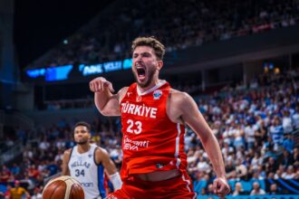 Eurobasket'te finalin adı TÜRKİYE 10