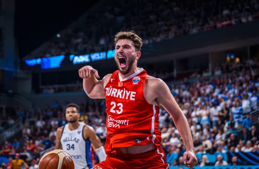 Eurobasket'te finalin adı TÜRKİYE 11