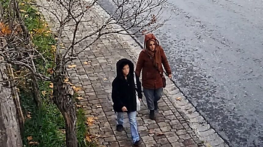 Suç makinesi kadın hırsızlar kameraya yakalandı 11 Suç makinesi kadın hırsızlar kameraya yakalandı 11