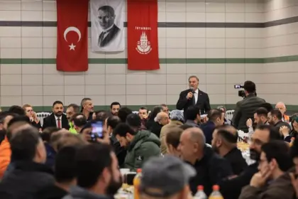 Nuri Aslan Veysel Karani şantiyesinde çalışanlarla iftar sofrasında buluştu 33